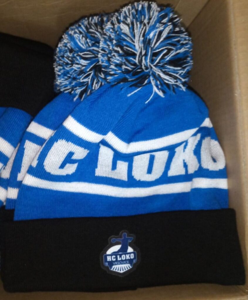 Čepice – klubové oblečení Loko Vršovice